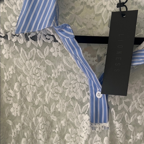 Lioness Cobain Lace Polo 🤍 White and Blue Lace Blouse - Picture 3 of 9